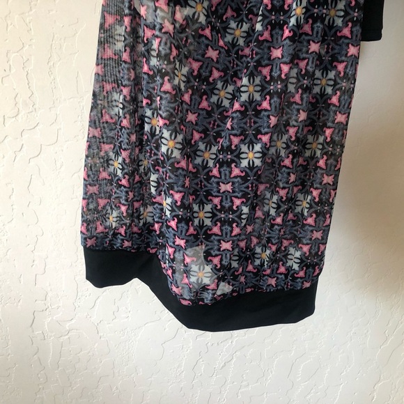 Cacique Swim|Tank bikini swimwear in colorful blue tropical floral print•PLUS - Picture 4 of 9